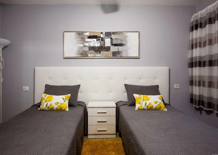 Flor Azul, Americas アパート